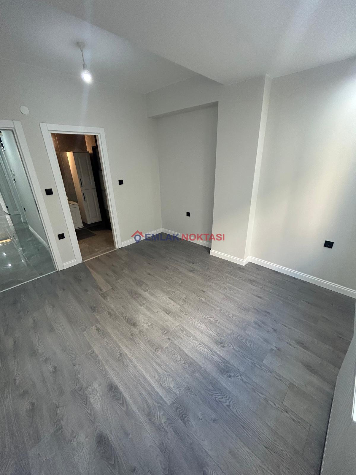 KÜÇÜKKÖY'DE SATILIK DAİRE FIRSATI!