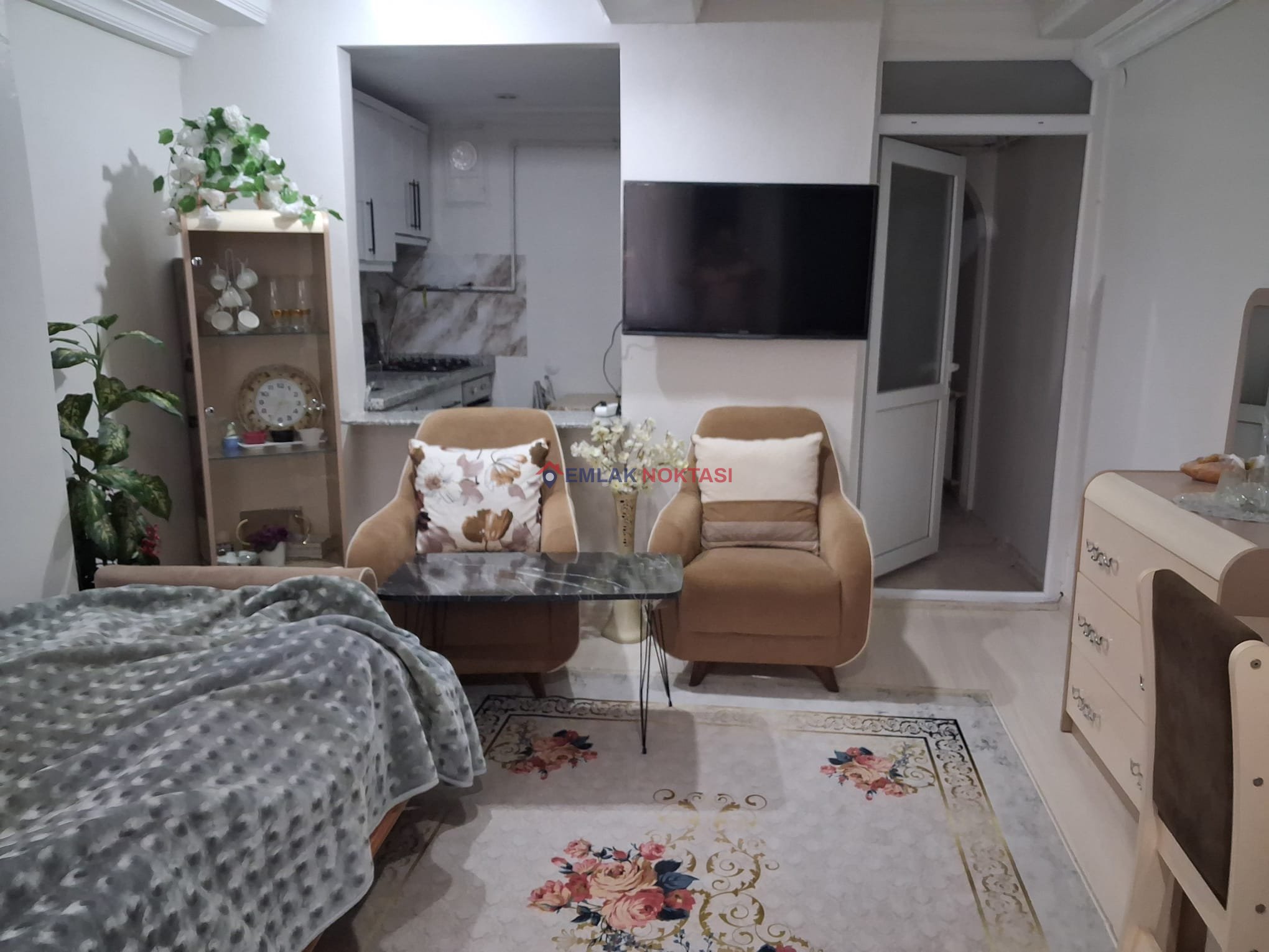 YENİMAHALLE'DE 1+1 SATILIK DAİRE 